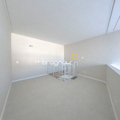 Loja com 79m², 2 garagens, no bairro Trindade em Florianópolis