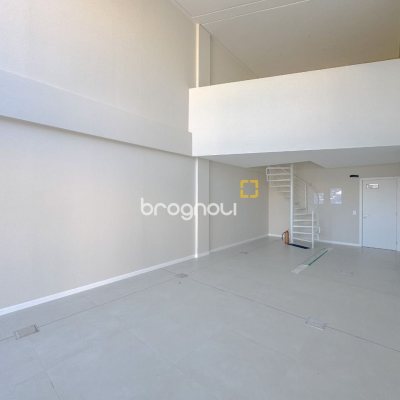 Loja com 71m², 1 garagem, no bairro Trindade em Florianópolis