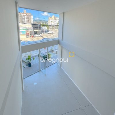 Loja com 71m², 1 garagem, no bairro Trindade em Florianópolis
