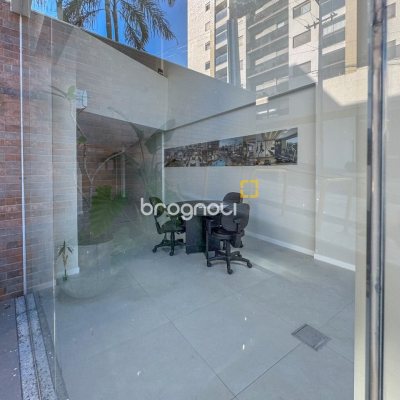 Loja com 77m², 1 garagem, no bairro Trindade em Florianópolis