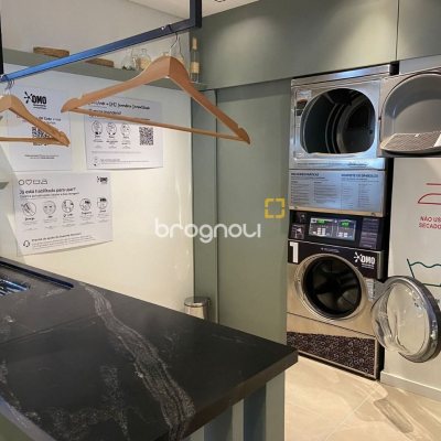 Apartamento com 111m², 2 quartos (sendo 1 suíte), 2 garagens, no bairro Estreito em Florianópolis