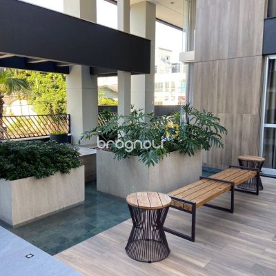 Apartamento com 111m², 2 quartos (sendo 1 suíte), 2 garagens, no bairro Estreito em Florianópolis