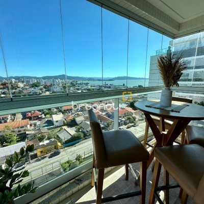 Apartamento com 98m², 3 quartos (sendo 1 suíte), 1 garagem, no bairro Jardim Atlântico em Florianópolis