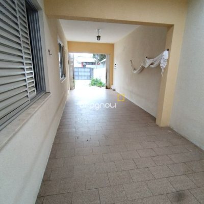 Casa com 165m², 3 quartos, 5 garagens, no bairro Canto em Florianópolis