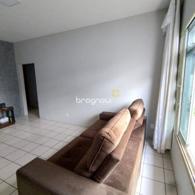 Casa com 165m², 3 quartos, 5 garagens, no bairro Canto em Florianópolis
