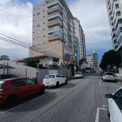 Apartamento com 113m², 3 quartos (sendo 1 suíte), 1 garagem, no bairro Kobrasol em São José