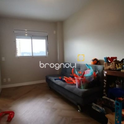 Apartamento com 113m², 3 quartos (sendo 1 suíte), 1 garagem, no bairro Kobrasol em São José