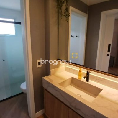Apartamento com 113m², 3 quartos (sendo 1 suíte), 1 garagem, no bairro Kobrasol em São José