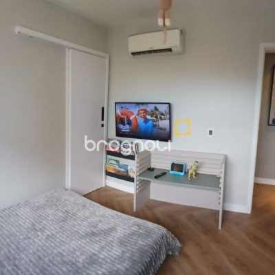 Apartamento com 113m², 3 quartos (sendo 1 suíte), 1 garagem, no bairro Kobrasol em São José