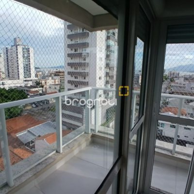 Apartamento com 113m², 3 quartos (sendo 1 suíte), 1 garagem, no bairro Kobrasol em São José