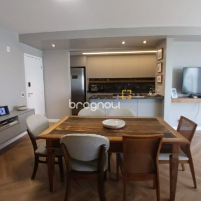 Apartamento com 113m², 3 quartos (sendo 1 suíte), 1 garagem, no bairro Kobrasol em São José