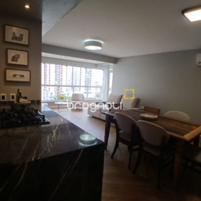 Apartamento com 113m², 3 quartos (sendo 1 suíte), 1 garagem, no bairro Kobrasol em São José