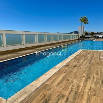 Apartamento com 98m², 3 quartos (sendo 1 suíte), 2 garagens, no bairro Jardim Atlântico em Florianópolis