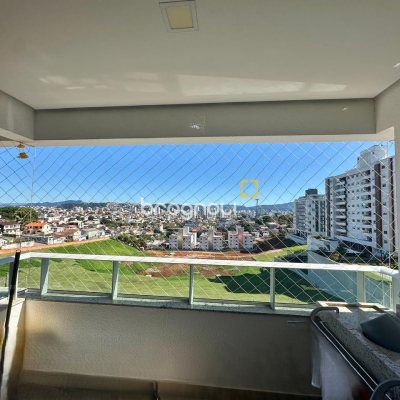 Apartamento com 98m², 3 quartos (sendo 1 suíte), 2 garagens, no bairro Jardim Atlântico em Florianópolis