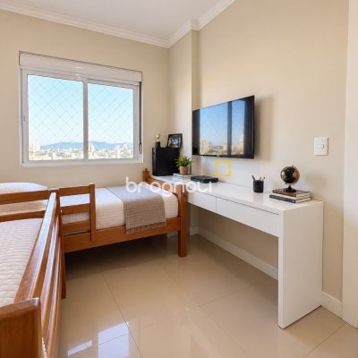 Apartamento com 98m², 3 quartos (sendo 1 suíte), 2 garagens, no bairro Jardim Atlântico em Florianópolis