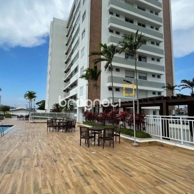 Apartamento com 98m², 3 quartos (sendo 1 suíte), 2 garagens, no bairro Jardim Atlântico em Florianópolis
