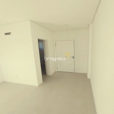 Apartamento com 90m², 3 quartos (sendo 1 suíte), 2 garagens, no bairro Pagani em Palhoça
