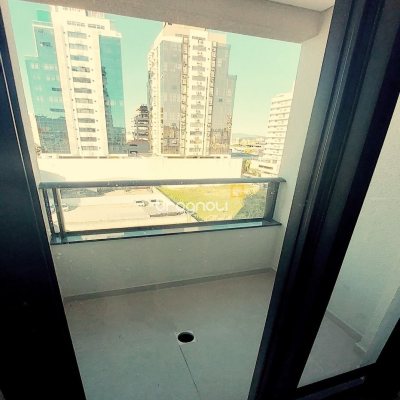 Apartamento com 90m², 3 quartos (sendo 1 suíte), 2 garagens, no bairro Pagani em Palhoça