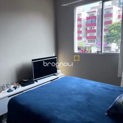 Apartamento com 74m², 3 quartos (sendo 1 suíte), 1 garagem, no bairro Kobrasol em São José
