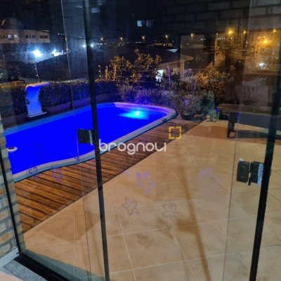 Casa com 278m², 3 quartos (sendo 1 suíte), 2 garagens, no bairro Saco dos Limões em Florianópolis