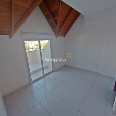 Apartamento com 98m², 3 quartos (sendo 3 suítes), 2 garagens, no bairro Capoeiras em Florianópolis