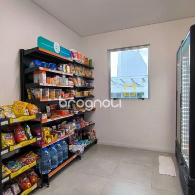 Sala com 29m², 1 garagem, no bairro Estreito em Florianópolis