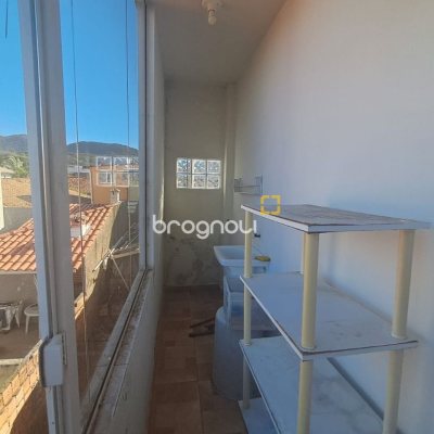 Prédio com 221m², 3 garagens, no bairro Ingleses em Florianópolis