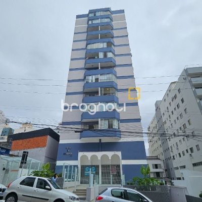Apartamento com 100m², 3 quartos (sendo 1 suíte), 1 garagem, no bairro Centro em Florianópolis