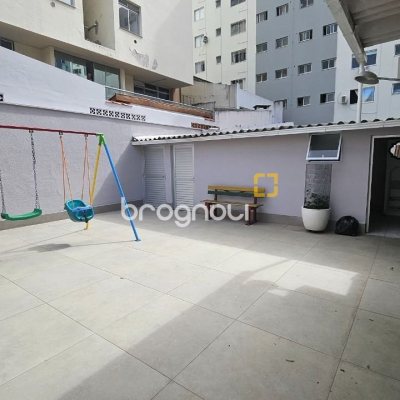Apartamento com 100m², 3 quartos (sendo 1 suíte), 1 garagem, no bairro Centro em Florianópolis