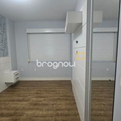 Apartamento com 100m², 3 quartos (sendo 1 suíte), 1 garagem, no bairro Centro em Florianópolis