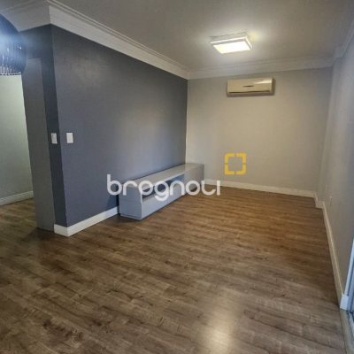 Apartamento com 100m², 3 quartos (sendo 1 suíte), 1 garagem, no bairro Centro em Florianópolis
