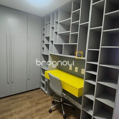 Apartamento com 100m², 3 quartos (sendo 1 suíte), 1 garagem, no bairro Centro em Florianópolis