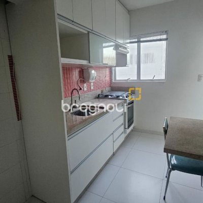 Apartamento com 100m², 3 quartos (sendo 1 suíte), 1 garagem, no bairro Centro em Florianópolis