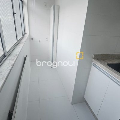 Apartamento com 100m², 3 quartos (sendo 1 suíte), 1 garagem, no bairro Centro em Florianópolis