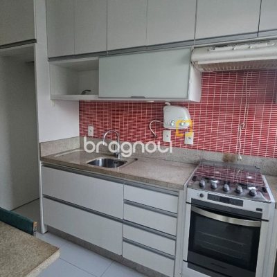 Apartamento com 100m², 3 quartos (sendo 1 suíte), 1 garagem, no bairro Centro em Florianópolis