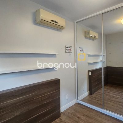 Apartamento com 100m², 3 quartos (sendo 1 suíte), 1 garagem, no bairro Centro em Florianópolis