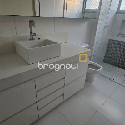 Apartamento com 100m², 3 quartos (sendo 1 suíte), 1 garagem, no bairro Centro em Florianópolis