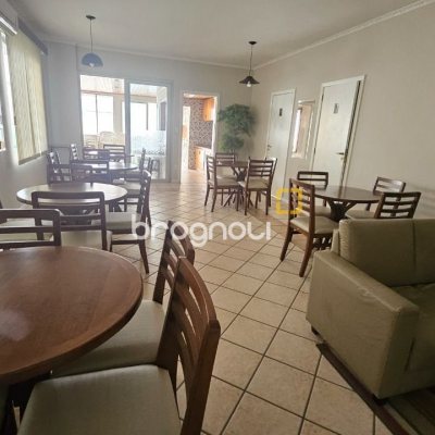 Apartamento com 100m², 3 quartos (sendo 1 suíte), 1 garagem, no bairro Centro em Florianópolis
