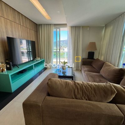 Cobertura com 199m², 3 quartos (sendo 1 suíte), 2 garagens, no bairro Lagoa da Conceição em Florianópolis