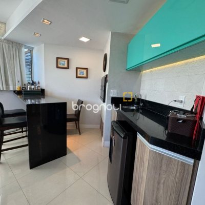 Cobertura com 199m², 3 quartos (sendo 1 suíte), 2 garagens, no bairro Lagoa da Conceição em Florianópolis