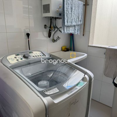 Cobertura com 199m², 3 quartos (sendo 1 suíte), 2 garagens, no bairro Lagoa da Conceição em Florianópolis