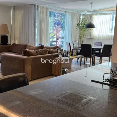Cobertura com 199m², 3 quartos (sendo 1 suíte), 2 garagens, no bairro Lagoa da Conceição em Florianópolis