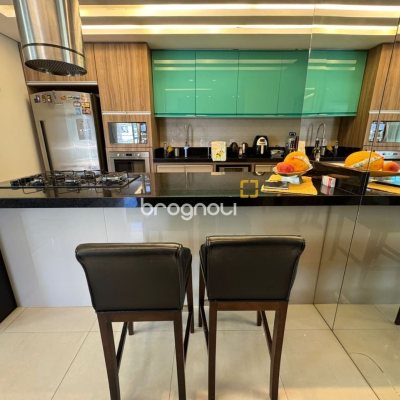 Cobertura com 199m², 3 quartos (sendo 1 suíte), 2 garagens, no bairro Lagoa da Conceição em Florianópolis