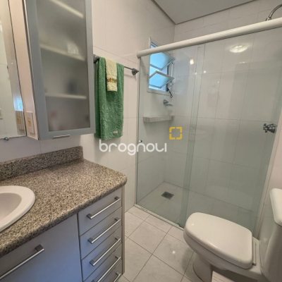 Cobertura com 199m², 3 quartos (sendo 1 suíte), 2 garagens, no bairro Lagoa da Conceição em Florianópolis