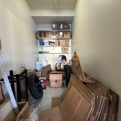 Cobertura com 199m², 3 quartos (sendo 1 suíte), 2 garagens, no bairro Lagoa da Conceição em Florianópolis
