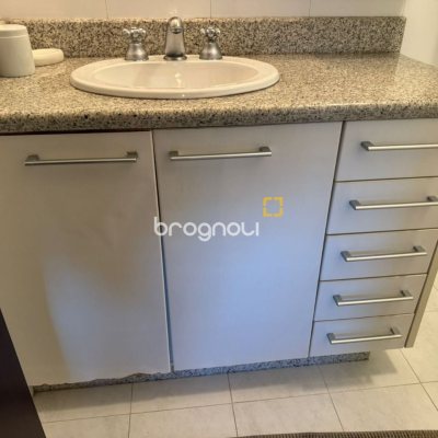Cobertura com 199m², 3 quartos (sendo 1 suíte), 2 garagens, no bairro Lagoa da Conceição em Florianópolis