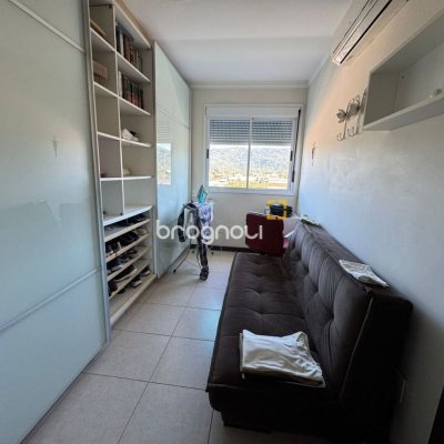 Cobertura com 199m², 3 quartos (sendo 1 suíte), 2 garagens, no bairro Lagoa da Conceição em Florianópolis
