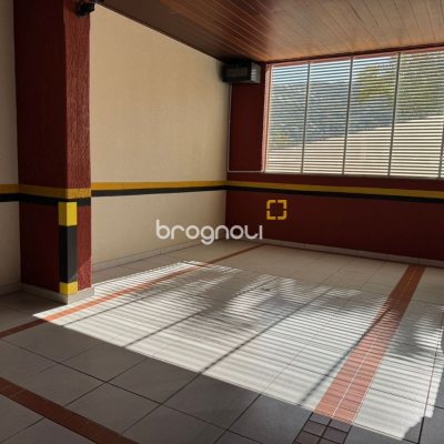 Cobertura com 199m², 3 quartos (sendo 1 suíte), 2 garagens, no bairro Lagoa da Conceição em Florianópolis
