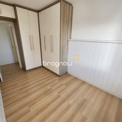 Cobertura com 226m², 3 quartos (sendo 1 suíte), 2 garagens, no bairro Coqueiros em Florianópolis