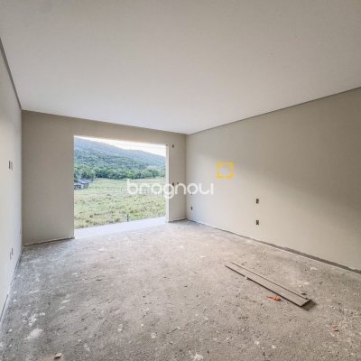 Casa de Condomínio com 275m², 4 quartos (sendo 4 suítes), 4 garagens, no bairro Pedra Branca em Palhoça
